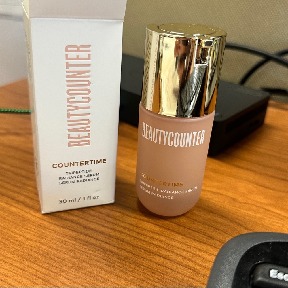 Beautycounter Countertime Tripeptide Radiance Serum - New In Box